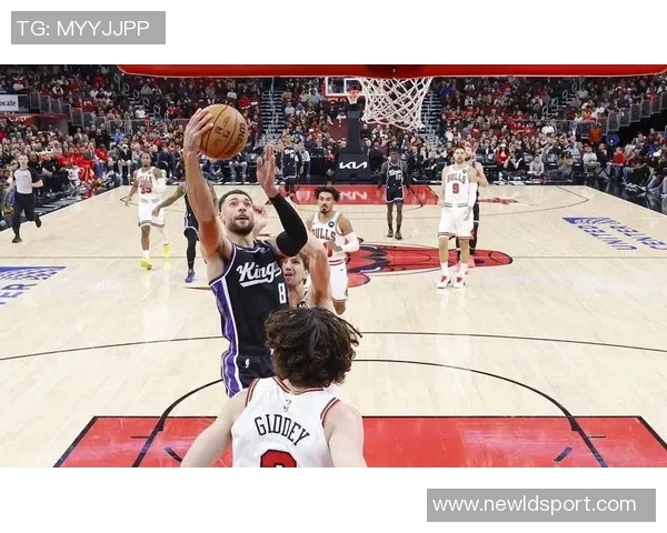 微笑刺客康宁汉姆的智慧与约基奇相似他用团队合作赢得比赛