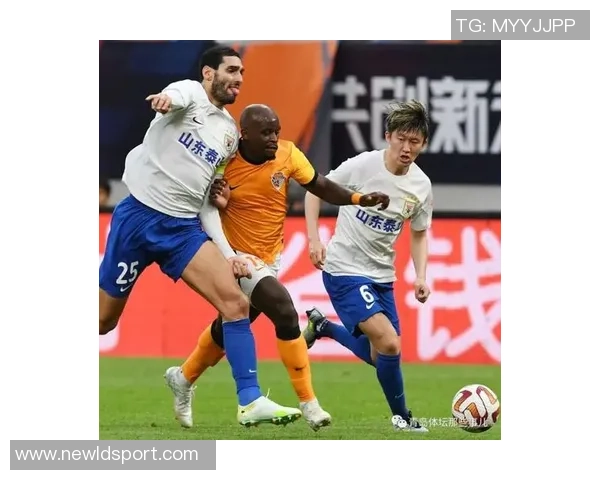 海牛主场惜败海港莱昂纳多双响兰克尔泽各入两球假摔染黄